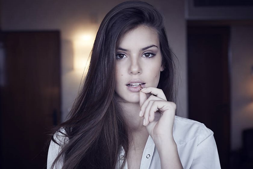 Camila Queiroz, verdades secretas