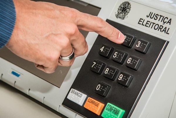Urna eletrônica