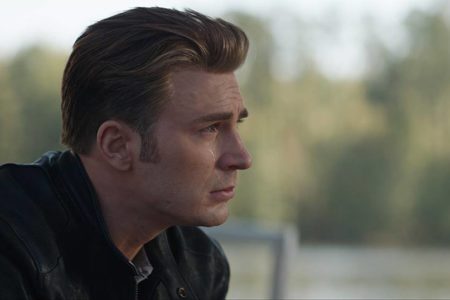 Foto de Chris Evans de perfil - Metrópoles