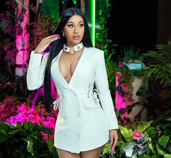 Reprodução/Instagram/@fashionnova