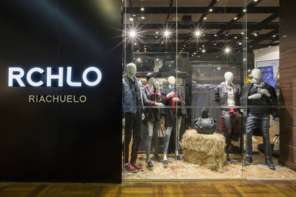 vitrine loja Riachuelo