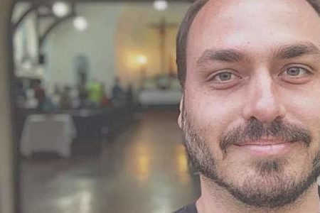 Vereador faz uma selfie