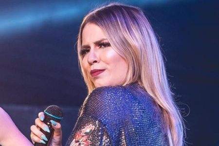 Marília Mendonça em show