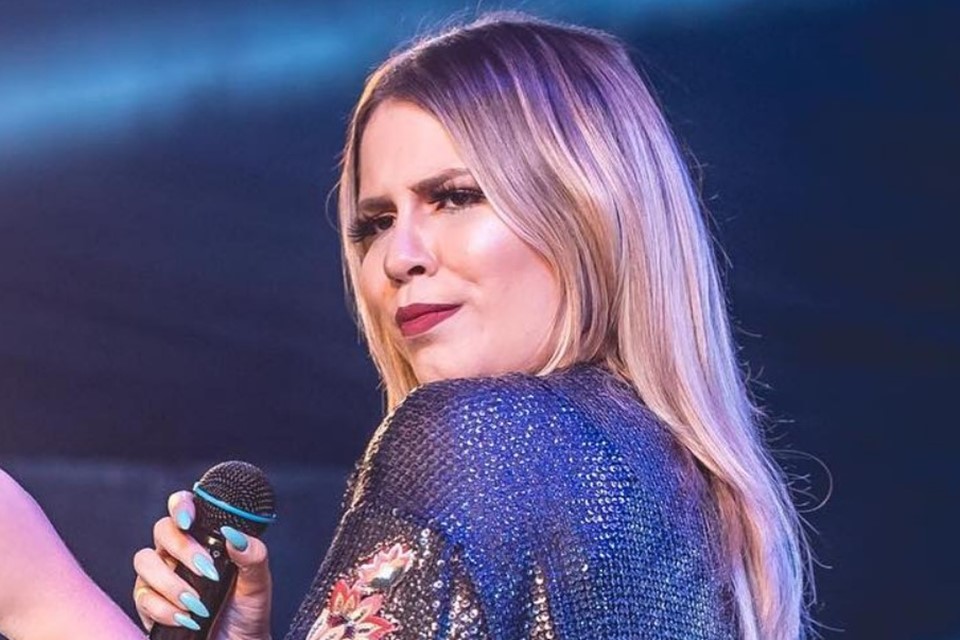 Marília Mendonça em show