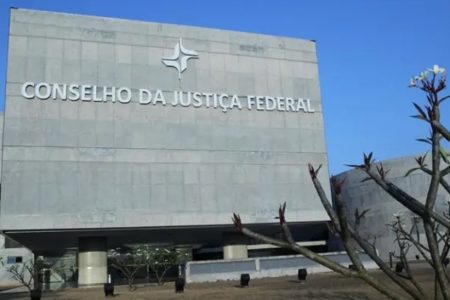 Foto colorida do Conselho de Justiça Federal - Metrópoles