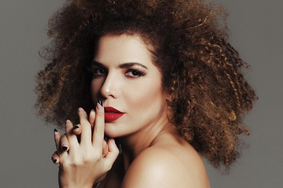 Vanessa da Mata