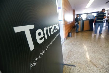 Letreiro na porta de entrada da Terracap