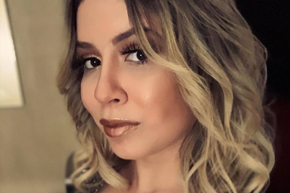 Perfil do rosto de Marília Mendonça