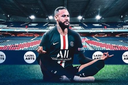 Neymar comemora gol do PSG meditando