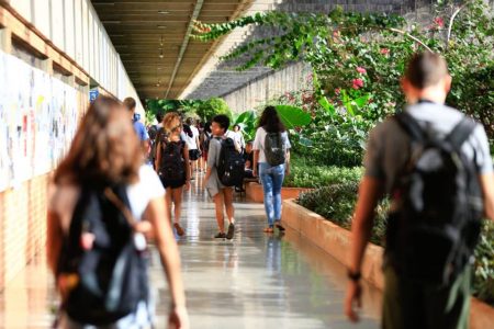 ICC da Universidade de Brasília: pauta de coronavírus