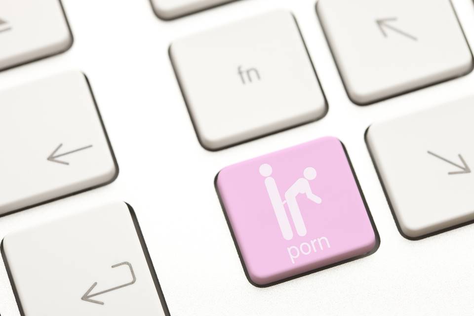 Teclado de computador com tecla pornô