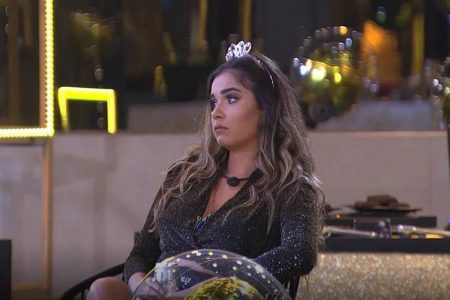 Gizelly em festa do BBB20