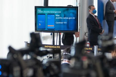 Governo federal lança app para pagamento do auxílio emergencial de R$ 600, conhecido também como "coronavoucher"