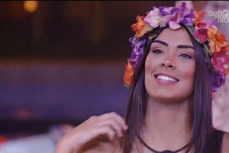 Ivy na festa Luau, do BBB20