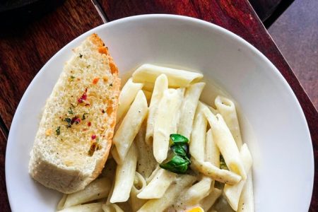 macarrão ao molho branco