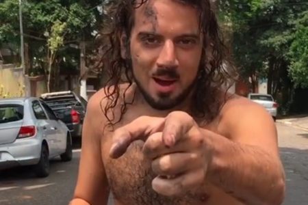 Cartolouco sem camisa
