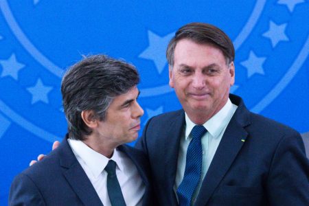 Nelson Teich toma posse