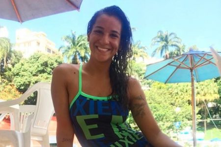 Joanna Maranhão de maiô