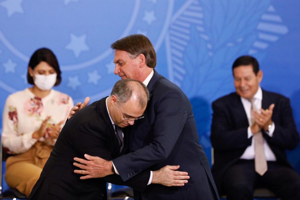 André Mendonça e Jair Bolsonaro
