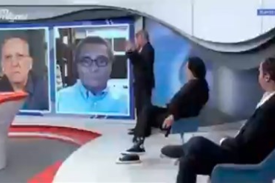 Caio e Casagrande discutem no Bem Amigos