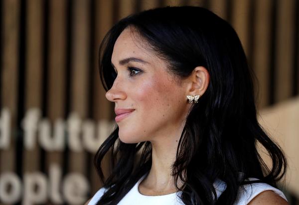 Meghan usa brincos de Diana em turnê pela Austrália