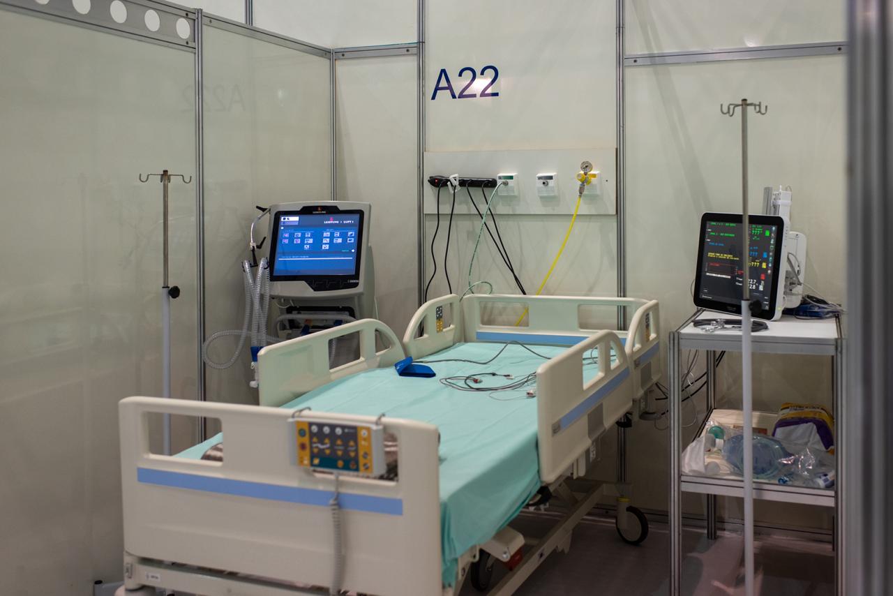 leito de hospital de campanha