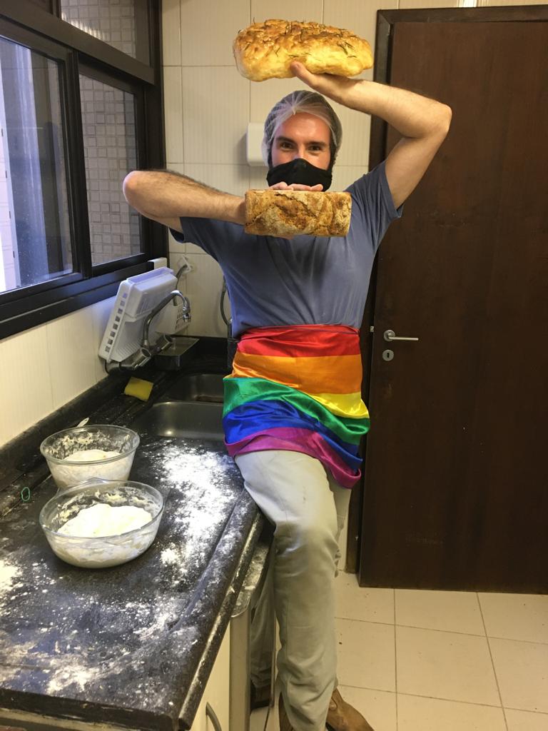 Gabriel Castro O Pão Que o Viado Amassou
