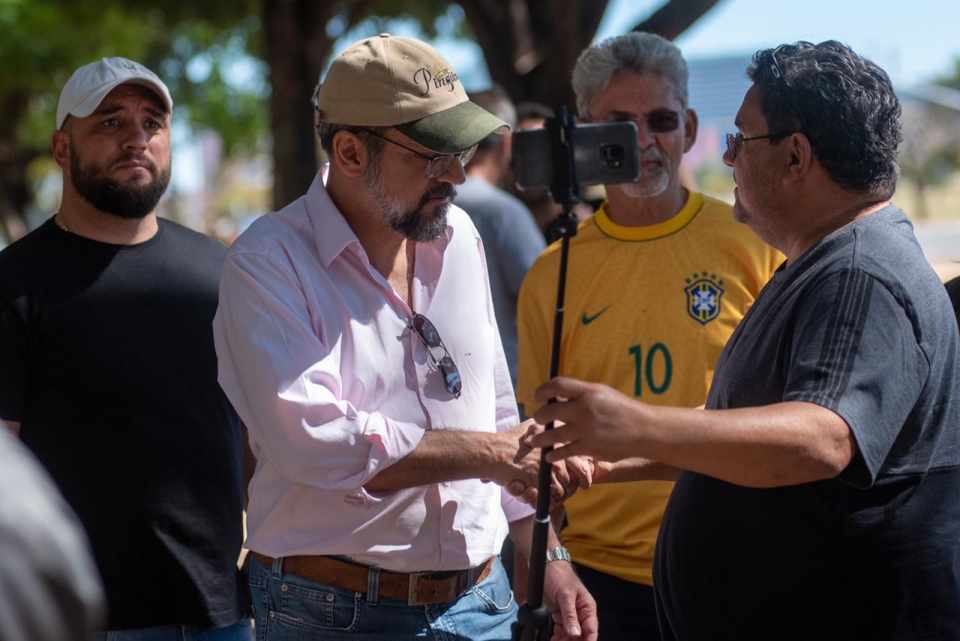 abraham-weintraub-visita-acampamento-agro