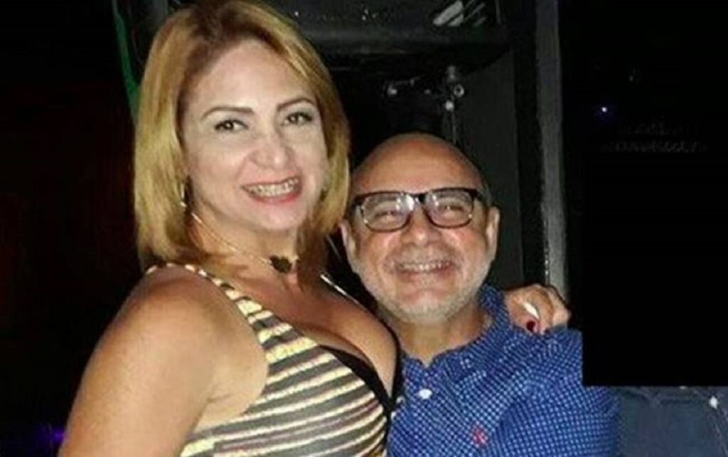 Fabrício Queiroz ao lado de esposa, Márcia Aguiar de Oliveira
