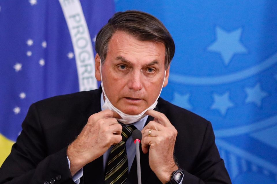 Justiça Federal obriga Bolsonaro a usar máscara