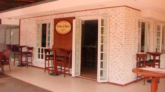 Fachada do Ces't si bon na Asa Norte