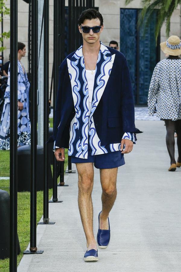 Dolce & Gabbana retorna aos desfiles físicos