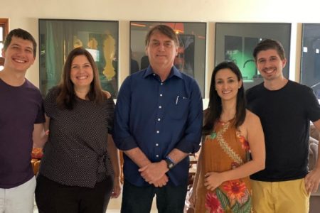 Bolsonaro visita a deputada Bia Kicis