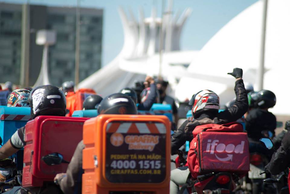 Motoboys participam de paralização nacional em Brasília