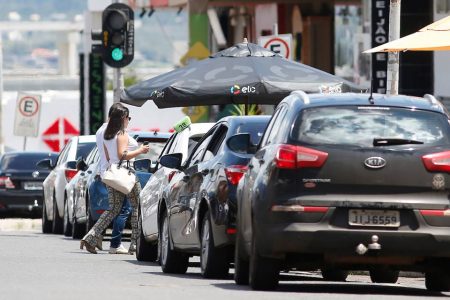 Carros na rua