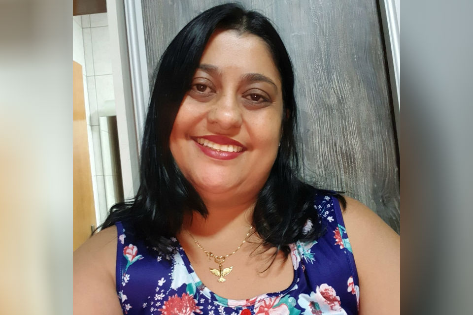 Professora da Escola Classe 45 de Ceilândia, Valéria Rocha morre de coronavírus