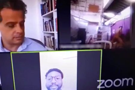 Casal faz sexo durante audiência sobre merenda escolar