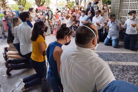 Grupos antiaborto pressionaram família de criança grávida após estupro