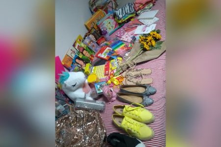 Presentes recebidos pela menina de 10 anos estuprada pelo tio