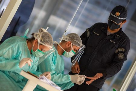 PM policia faz teste de coronavirus covid 19