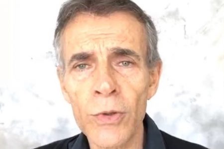 Foto colorida de Mário Gomes, ex-galã da Tv Globo