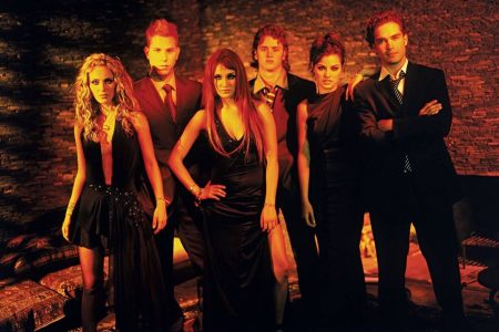 Foto colorida da banda RBD - Metrópoles