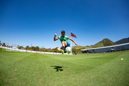 Michael em treino do Flamengo