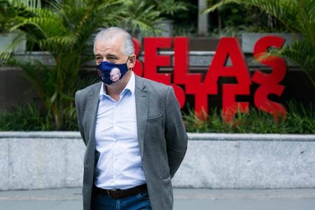 Debate Veja