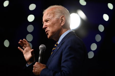 candidato joe biden durante pronunciamento