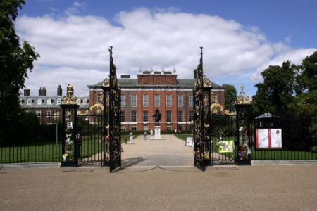 fachada do palácio de kensington em Londres