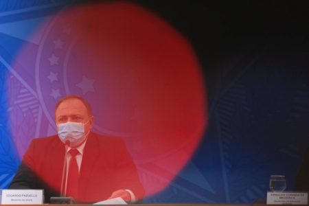 Pazuello anuncia aquisição de 100 milhões de doses da vacina 2