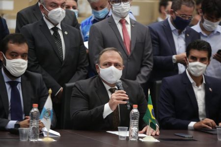 Pazuello anuncia início da vacinação para esta segunda-feira (18/1)
