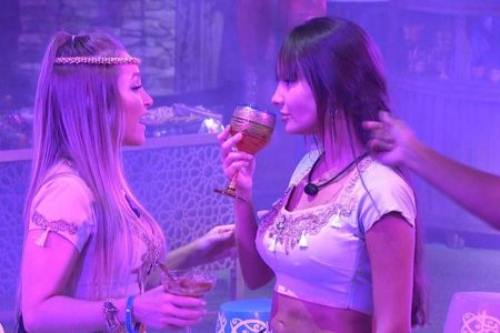 Carla Diaz e Thaís no BBB21