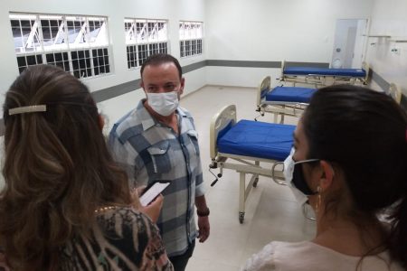 Fevereiro de 2021 - Prefeito Edinho Silva em abertura de novos leitos em Araraquara